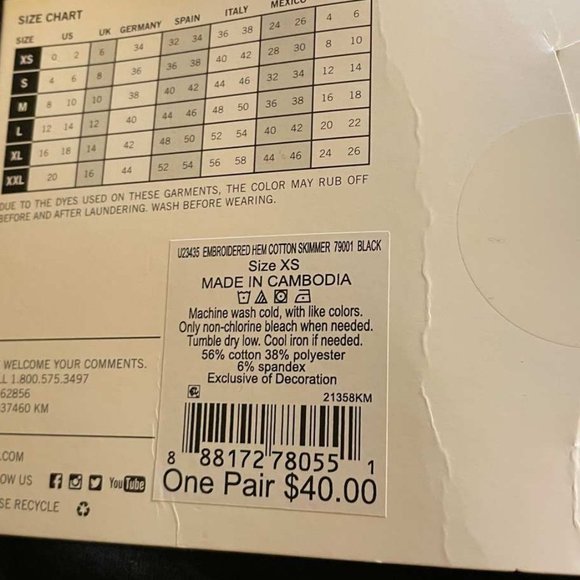 HUE Cropped Eyelet-Hem High Waist Leggings X SMALL (909) - Picture 3 of 6